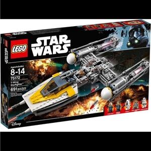 LEGO Star Wars Y-Wing Starfighter 75172 Star Wars Toy (691 Pieces)